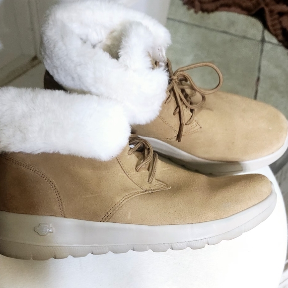 Womens boots fur trim great for winter - Picture 2 of 4